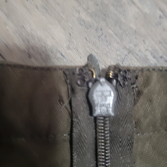 BCBGMAXAZRIA linen blend skirt with belt size 2 - Picture 4 of 10